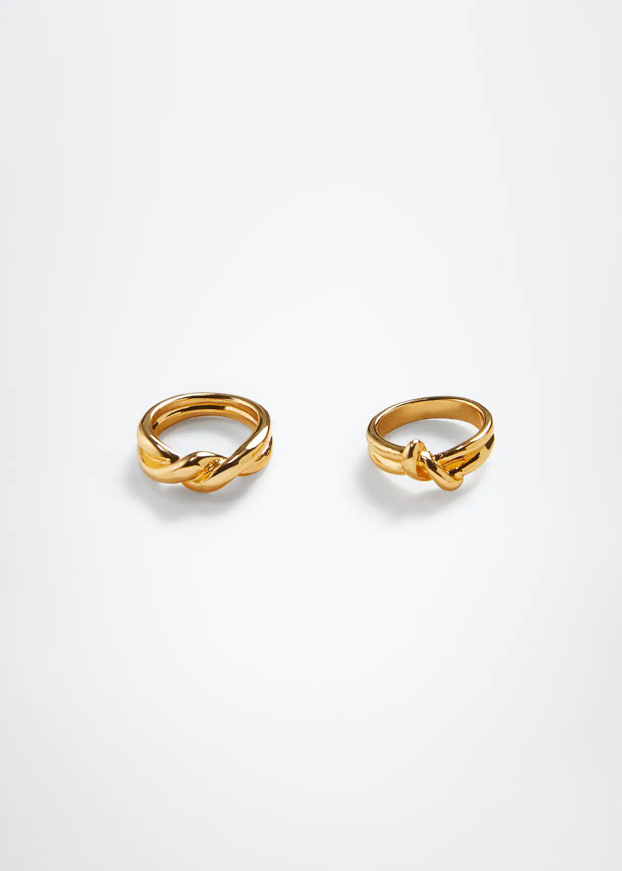 Embossed hoop earrings - Image 5
